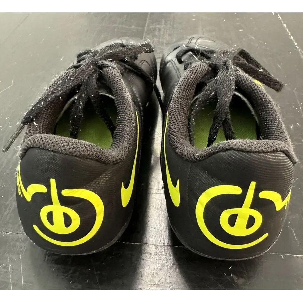 Nike Tiempo Legend 9 Youth‎ Soccer Cleats Size 1.5 Y